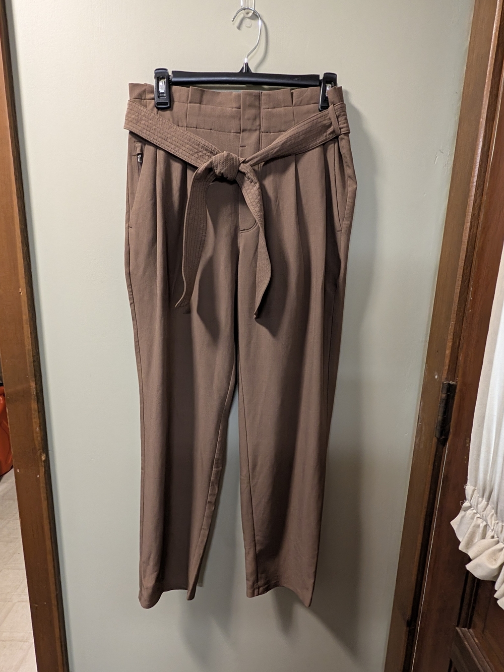 Athleta Brown Airy Lightweight Skyline Plaid Pant II Paperbag Waist Tie 6
